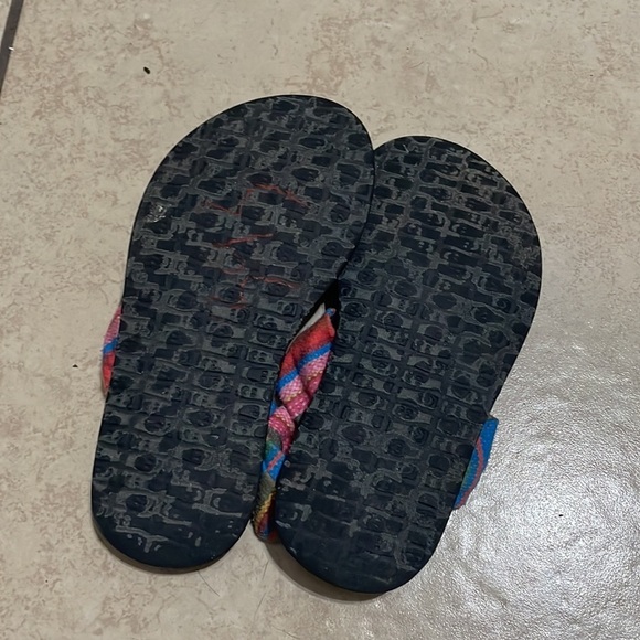 Sanuk Yoga Sling Burst Stretch Fabric Thong Yoga Mat Sandals Girls Sz 11/12 - Picture 3 of 5